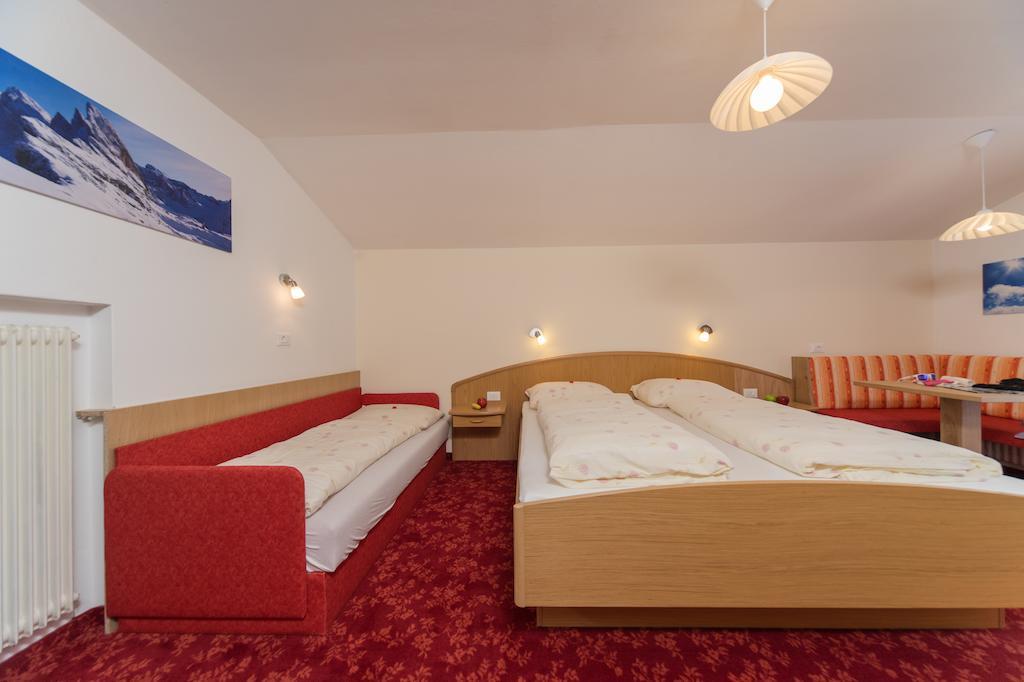 Kedul Lodge Santa Cristina Val Gardena Habitación foto