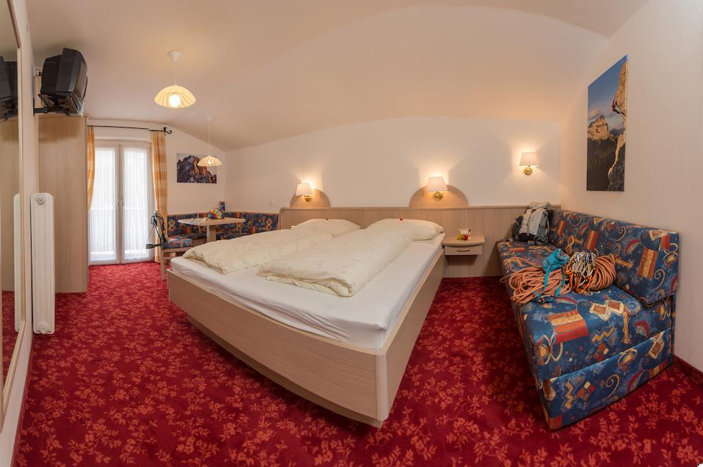Kedul Lodge Santa Cristina Val Gardena Habitación foto